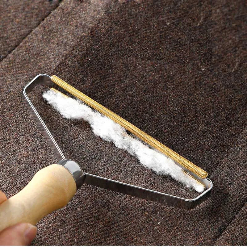 Quitapelos y Eliminador de Pelusas Portátil de Madera Premium - Modelo MT3276